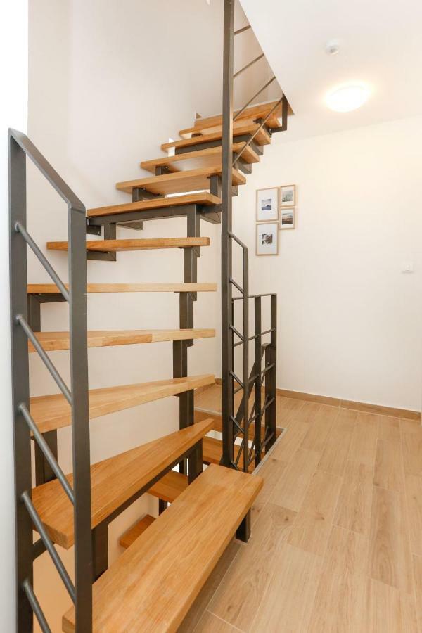 Apartments And Rooms Stone House سبليت المظهر الخارجي الصورة