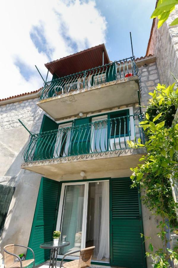 Apartments And Rooms Stone House سبليت المظهر الخارجي الصورة
