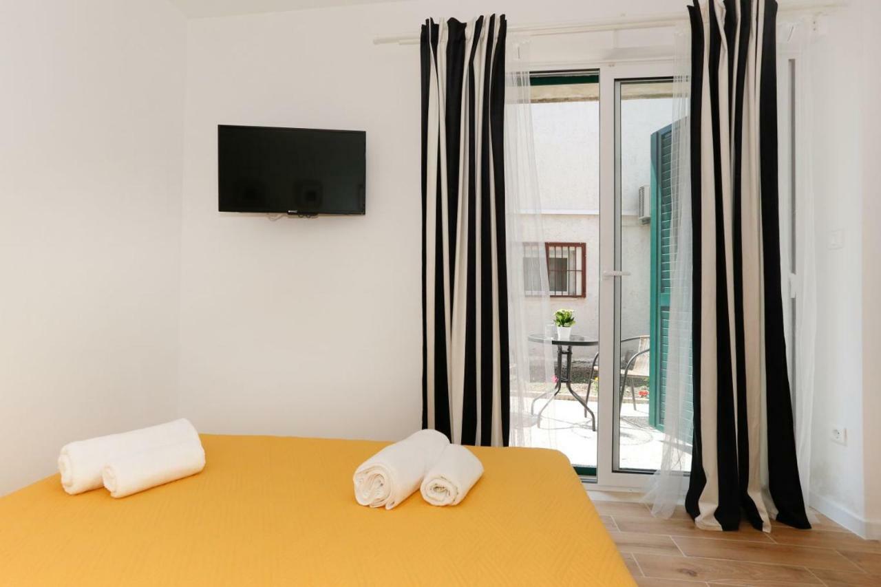 Apartments And Rooms Stone House سبليت المظهر الخارجي الصورة